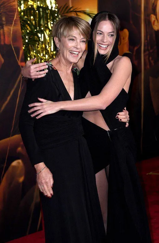 Марго Робби с матерью Сари Кесслер