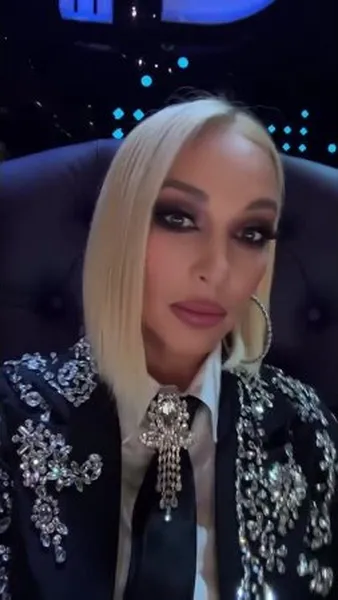 Нажми и смотри