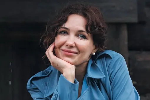 Екатерина Климова едва не упала на эскалаторе в столичном метро
