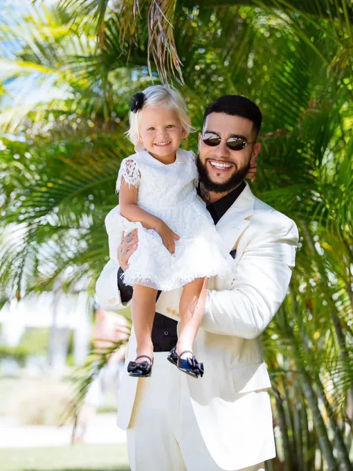 Тимати с дочерью