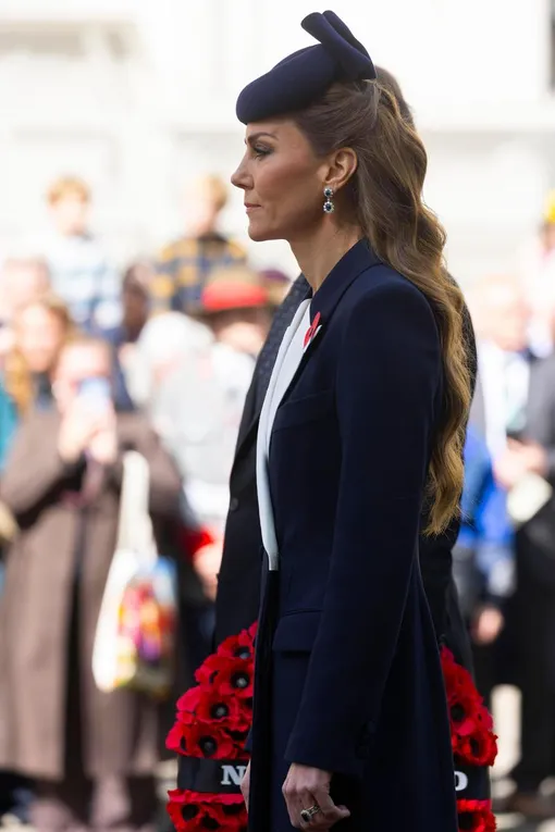 Кейт Миддлтон составила элегантный образ