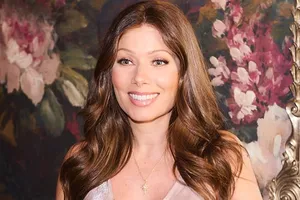 Малыш родился раньше срока: звезда сериала «Улица Коронации» Никки Сандерсон впервые стала мамой