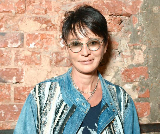 Чем жить женщине после 50: Ирина Хакамада дала 5 простых советов счастья