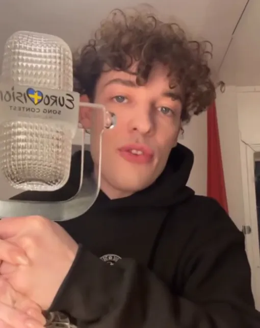 Немо Меттлер отправил награду организаторам