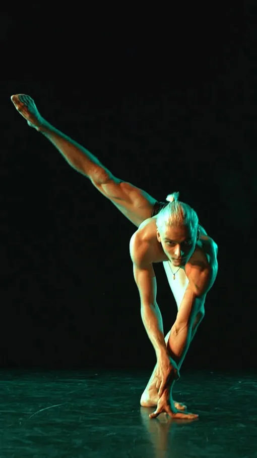 Ильдар Гайнутдинов стал хореографом «Ледникового периода» Ильдар Гайнутдинов стал хореографом «Ледникового периода»