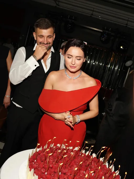 Баста и Елена Пинская