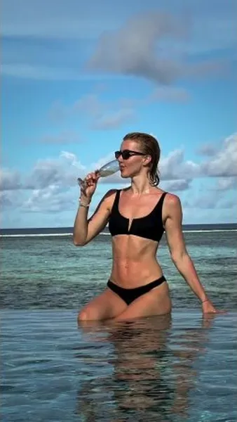 Нажми и смотри