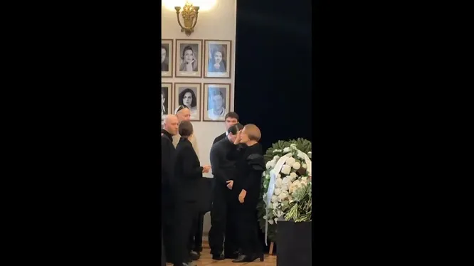 Нажми и смотри