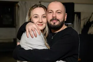 «Я стал папой в 18 лет»: Ярослав Сумишевский показал дочь