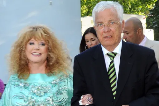 «Маэстро, старинные часы еще идут!»: Алла Пугачева публично обратилась к Раймонду Паулсу в день его 90-летия «Маэстро, старинные часы еще идут!»: Алла Пугачева публично обратилась к Раймонду Паулсу в день его 90-летия