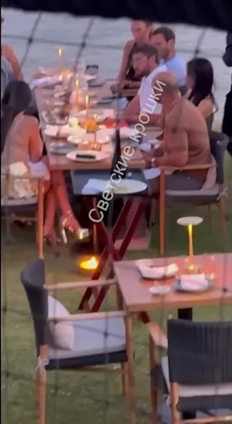 Нажми и смотри