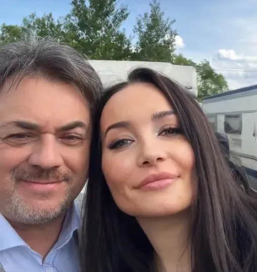 Андрей Леонов с женой Анастасией Андрей Леонов с женой Анастасией