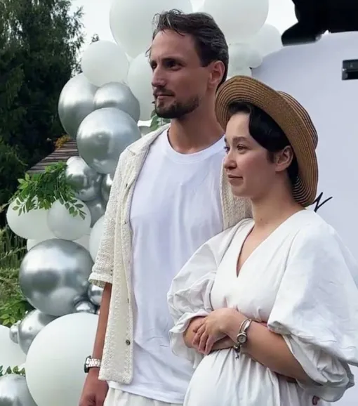 Аиша вместе с мужем летом устроила гендер-пати