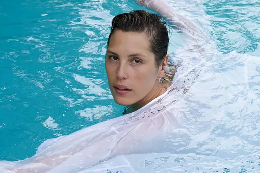 «Открыла для себя новое место»: Ирина Горбачева показала фигуру в бикини на Бали — 10 фото «Открыла для себя новое место»: Ирина Горбачева показала фигуру в бикини на Бали — 10 фото