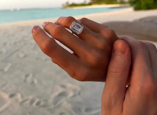 Анастасия Решетова согласилась выйти замуж Анастасия Решетова согласилась выйти замуж