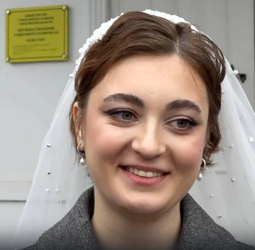 Анна вышла замуж