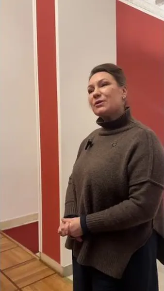 Нажми и смотри