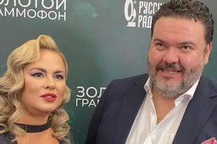 «Я Денису в лоб говорю о подарках»: Анна Семенович рассказала о новогодних планах с бойфрендом «Я Денису в лоб говорю о подарках»: Анна Семенович рассказала о новогодних планах с бойфрендом