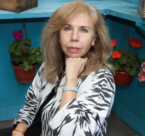 Елена Папанова рассказала, как ее отец сражался на фронте