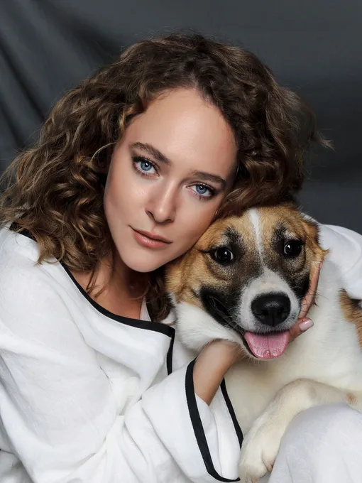 Аглая Тарасова обратилась к друзьям