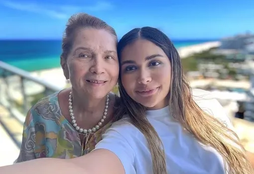 Самым близким человеком Мариам Тилляева называет бабушку Самым близким человеком Мариам Тилляева называет бабушку