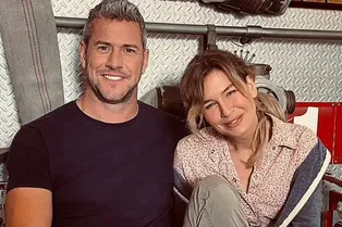 Разорвавшего отношения с Рене Зеллвегер актера заметили на свидании с женой миллионера в Калифорнии