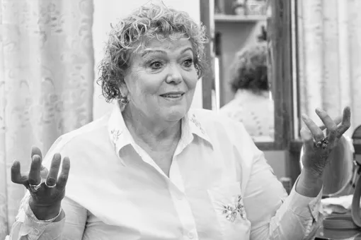 Умерла после тяжелой болезни народная артистка России, актриса фильма «Маскарад» Ирина Андрианова Умерла после тяжелой болезни народная артистка России, актриса фильма «Маскарад» Ирина Андрианова