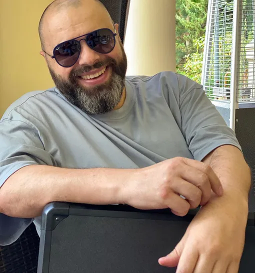 В 38 лет Максима Фадеева настигла болезнь – он едва не лишился слуха, но сохранил любовь к музыке и продолжает творить Максим Фадеев биография