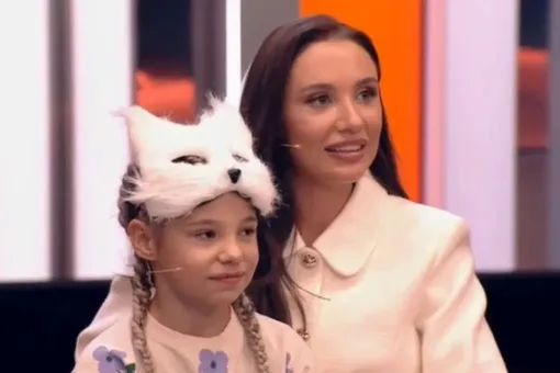 Mia Boyka встретилась на ток-шоу с девочкой-квадробером, но отказалась извиняться Mia Boyka встретилась на ток-шоу с девочкой-квадробером, но отказалась извиняться