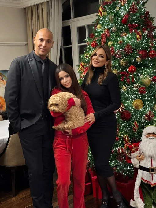 Исаак Виджраку, Ани Лорак и София