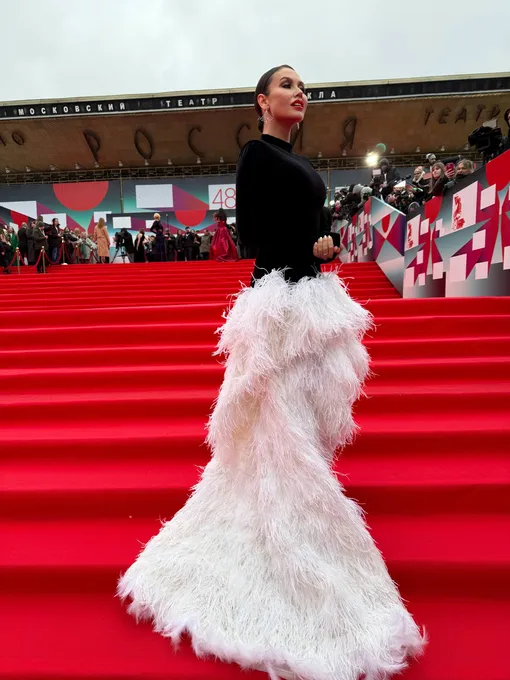 Ляйсан Утяшева рассказала о необычном наряде