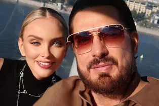«Люди нам сигналили»: Курбан Омаров показал конфуз, который произошел с беременной молодой женой «Люди нам сигналили»: Курбан Омаров показал конфуз, который произошел с беременной молодой женой