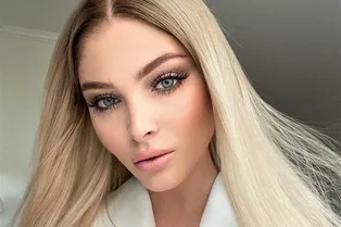 «Русская красавица, ноги – бесконечные»: полураздетая Шишкова восхитила фанатов «Русская красавица, ноги – бесконечные»: полураздетая Шишкова восхитила фанатов