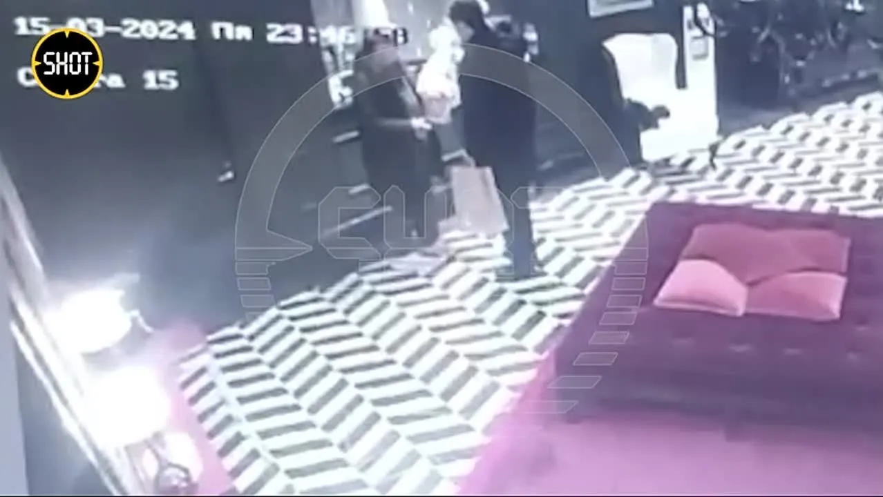 Нажми и смотри