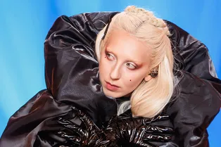 «Я не ожидала»: победительницей третьего сезона шоу «Ярче звезд» стала Симона Куприна