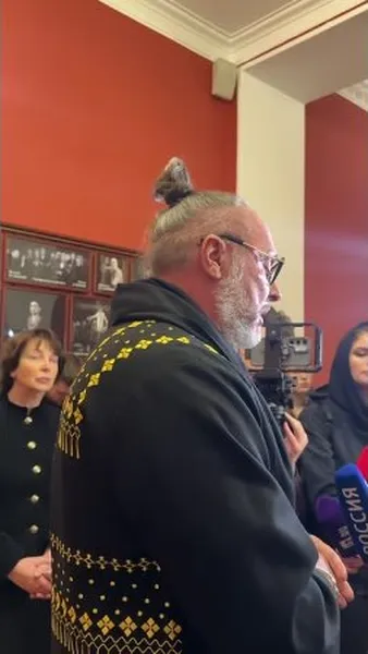 Нажми и смотри Нажми и смотри