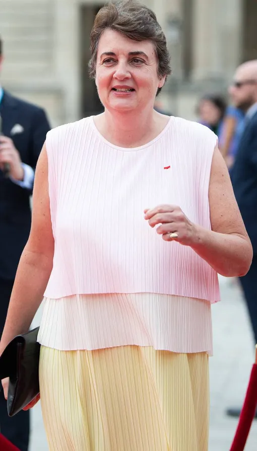 Директор Лувра Лоранс де Кар ушла в отставку