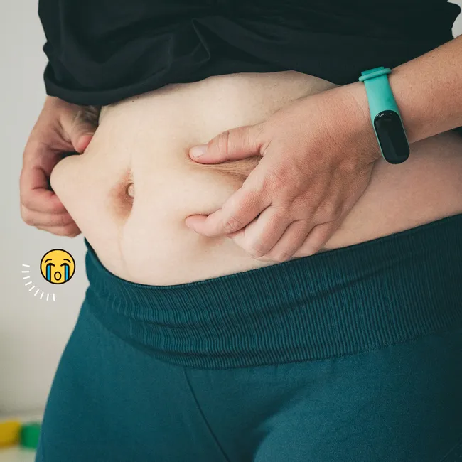 Почему живот выпирает, даже когда худеешь, и как его убрать