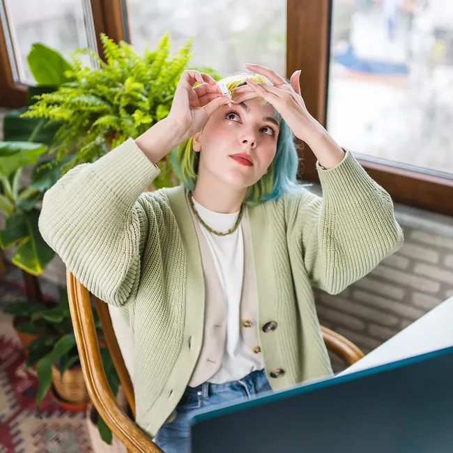 Покраснение глаз: причины, способы лечения и профилактика