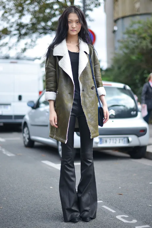 кожаные брюки фото