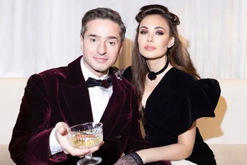 «Мы рискуем. Бабушки в шоке»: жена Ивана Стебунова рассказала о поездках с маленьким сыном «Мы рискуем. Бабушки в шоке»: жена Ивана Стебунова рассказала о поездках с маленьким сыном