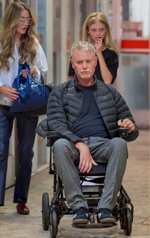 Эрик Дэйн с женой и дочерью