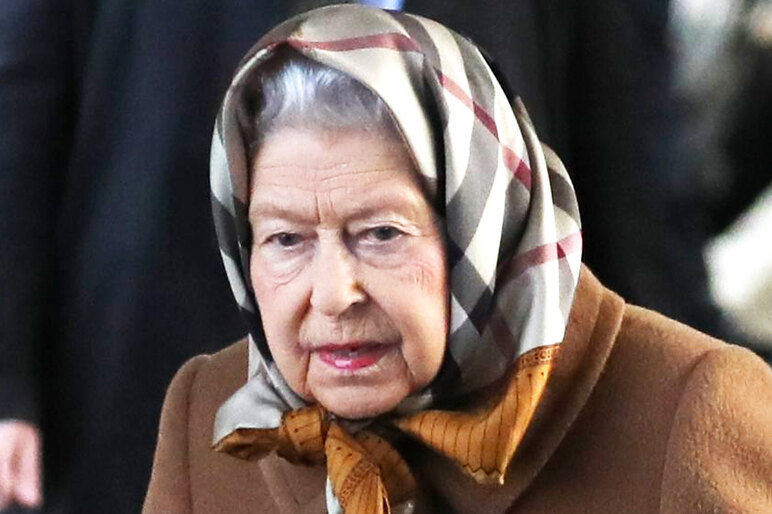 Elizabeth 2 christmas speech. Королева пережила всех детей. Королева переживает 7 жизнь. Королева переживает 7 жизнь. Елизавета 2 в детстве.