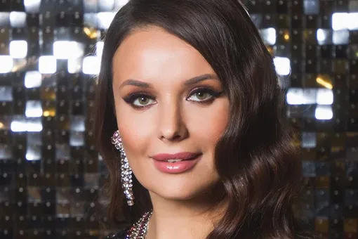 Оксана Федорова раскрыла поклонницам секреты красивых и здоровых волос Оксана Федорова раскрыла поклонницам секреты красивых и здоровых волос