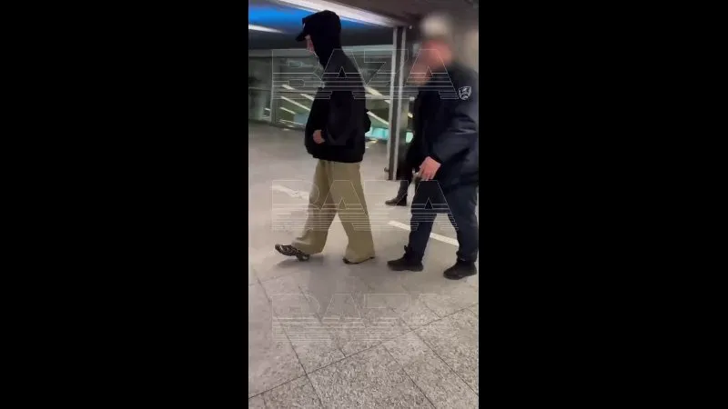 Нажми и смотри