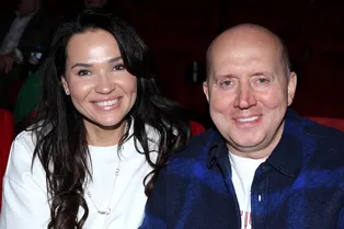 «Моя девушка красивая, она на меня повлияла»: Сергей Бурунов раскрыл секрет своего преображения