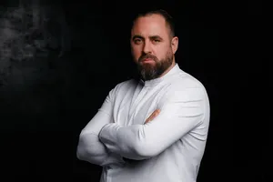 «Меня вообще называют гастроабьюзером»: популярный шеф-повар Илья Благовещенский о работе в топовых ресторанах Москвы «Меня вообще называют гастроабьюзером»: популярный шеф-повар Илья Благовещенский о работе в топовых ресторанах Москвы