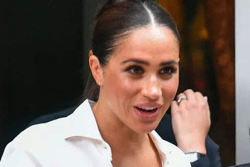 «Случайный акт доброты»: Меган Маркл спасла женщину и стала героиней вирусного видео «Случайный акт доброты»: Меган Маркл спасла женщину и стала героиней вирусного видео