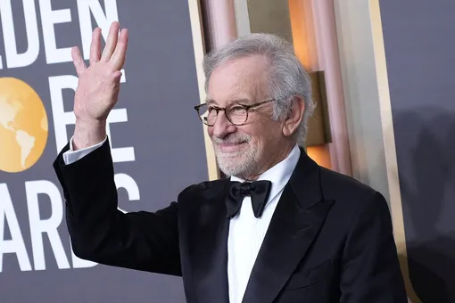 Стивен Спилберг получил две награды
