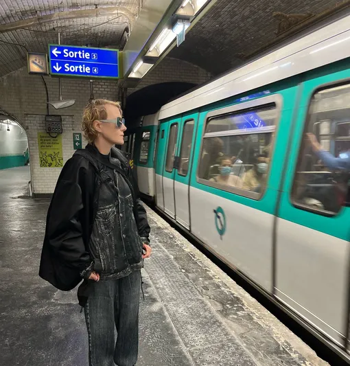 Рената Литвинова начала учить французский Рената Литвинова начала учить французский
